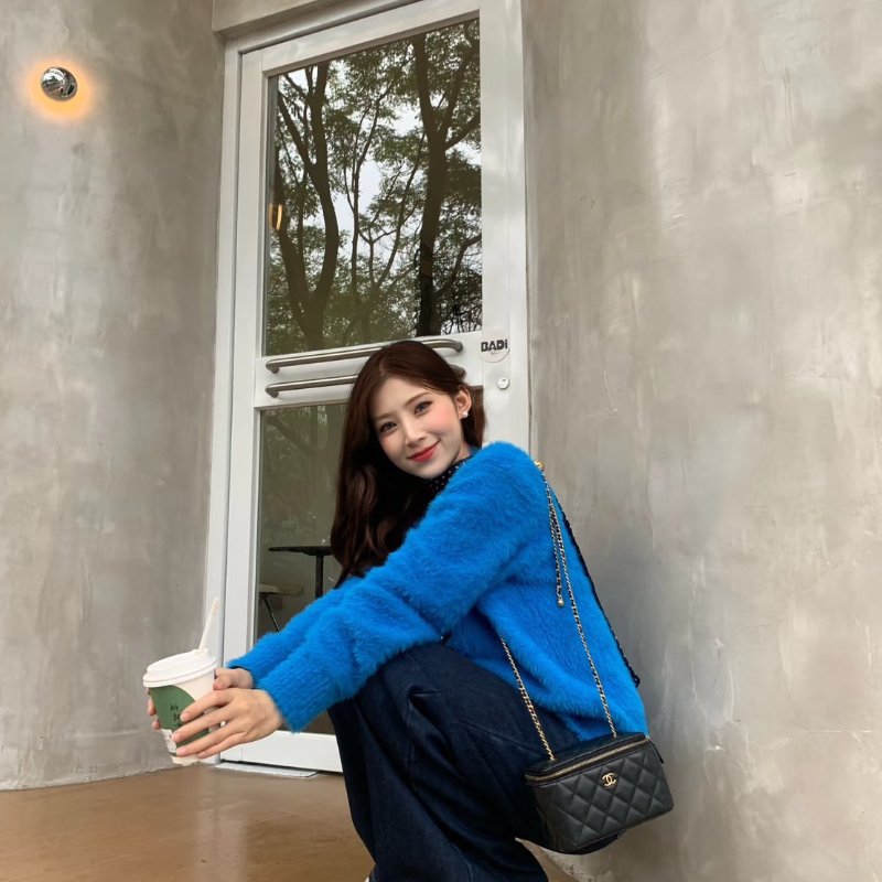 CHANEL 金球羊皮長盒子 - 黑金-1