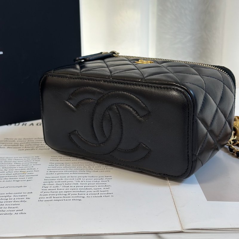 CHANEL 金球羊皮長盒子 - 黑金-6