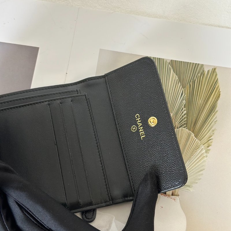 CHANEL Boy粒面牛皮三折短夾 - 黑金25開-7