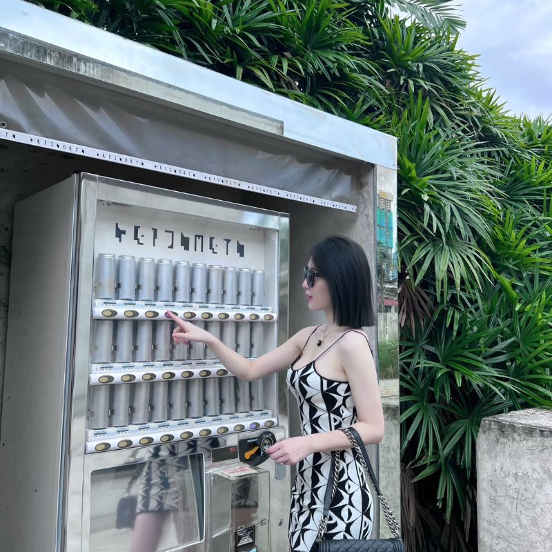 CHANEL Boy25 粒面牛皮口蓋包 - 黑銀26開-11