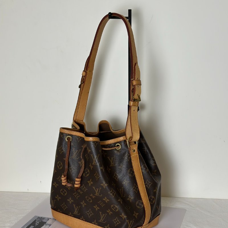 LOUIS VUITTON Noe BB老花水桶包-3