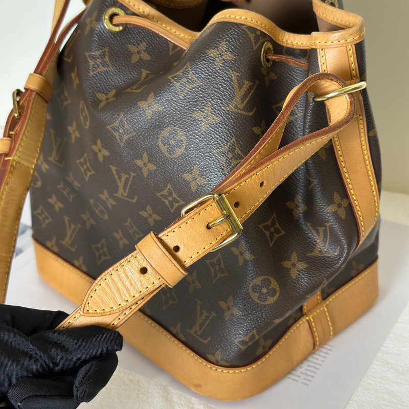 LOUIS VUITTON Noe BB老花水桶包-7