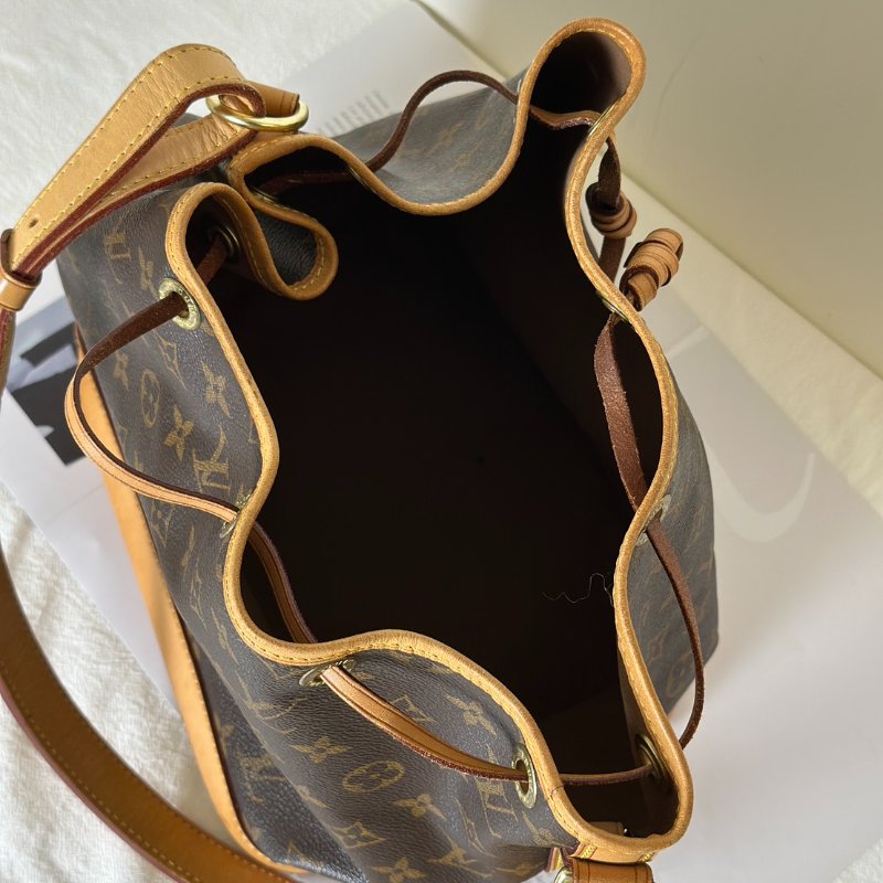 LOUIS VUITTON Noe BB老花水桶包-8