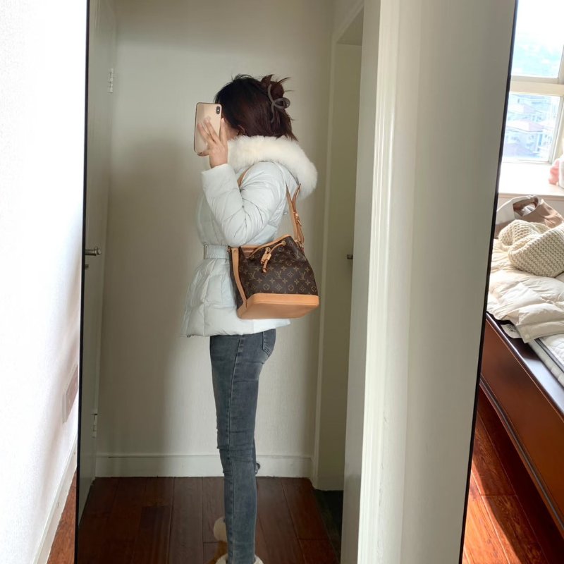 LOUIS VUITTON Noe BB老花水桶包-9
