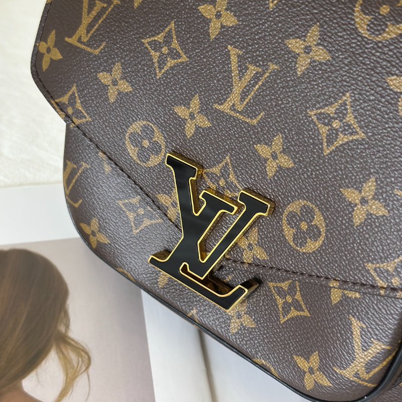 LOUIS VUITTON Passy郵差包-6