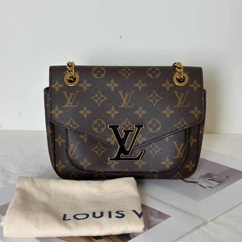 LOUIS VUITTON Passy郵差包-9