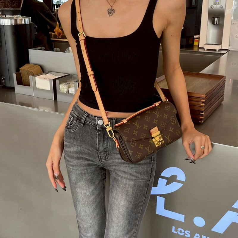 LOUIS VUITTON Pochette metis east west郵差包-1