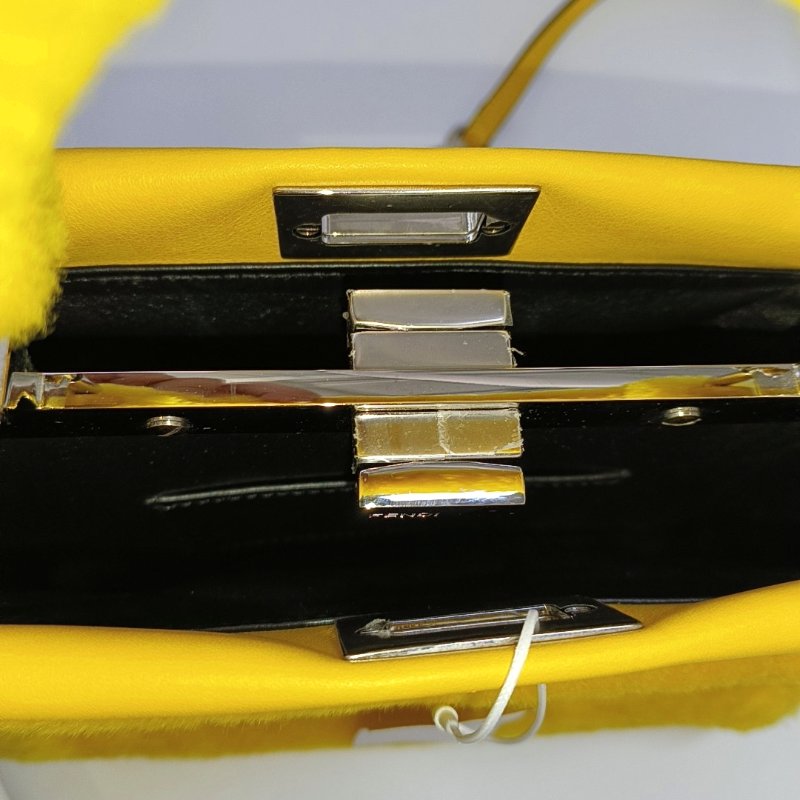 FENDI Peekaboo迷你黃色皮草單肩包斜挎包手提包銀色五金可拆卸肩帶-6