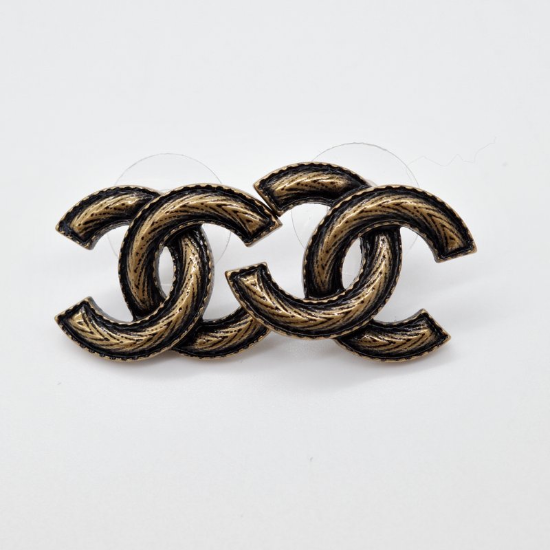 Chanel 香奈兒 CC Logo 仿舊金色 黑色琺瑯 耳針式耳環-1