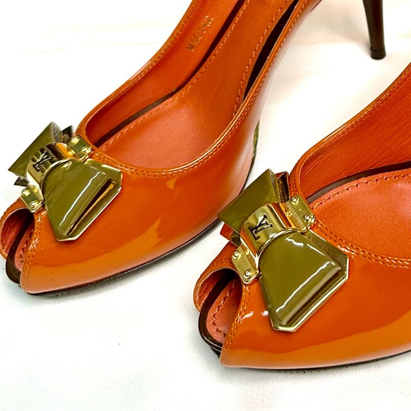 Louis Vuitton 亮面漆皮高跟鞋 鞋碼37.5-1