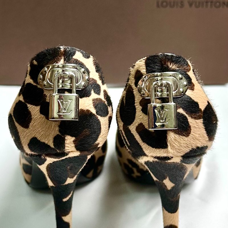 Louis Vuitton 經典鎖頭裝飾豹紋馬毛露趾高跟鞋 鞋碼37.5-3