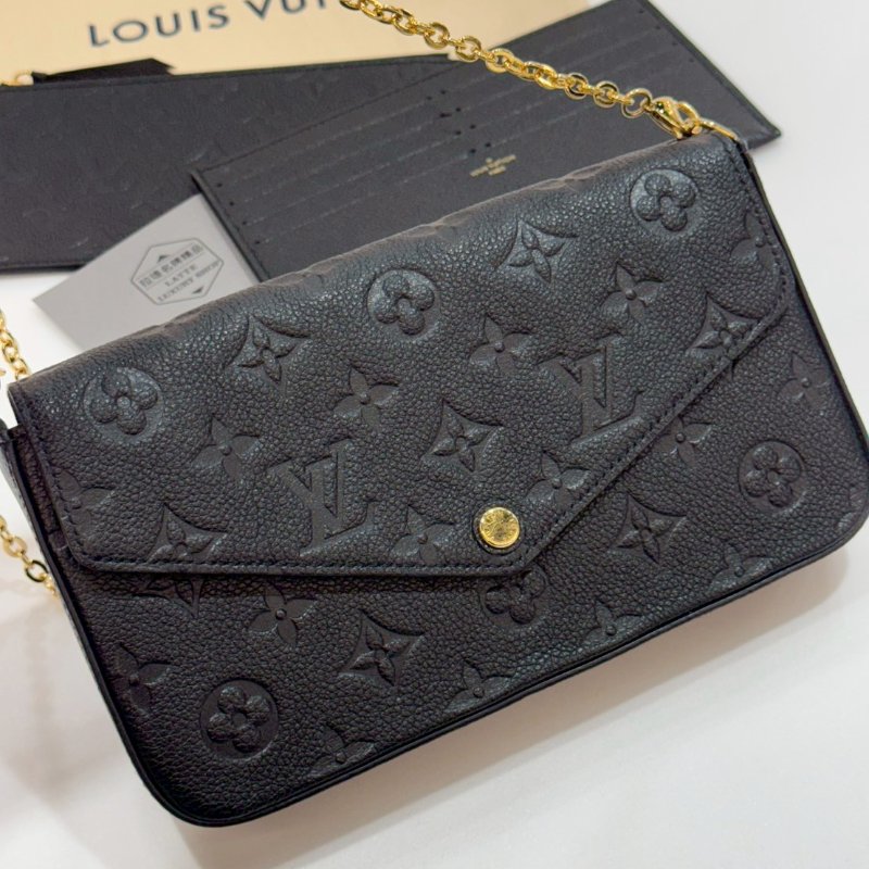 LV 全皮壓紋 三合一 斜背包/側背包/WOC  M82477 9成新-2