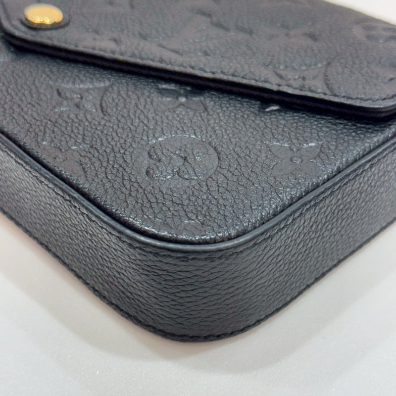 LV 全皮壓紋 三合一 斜背包/側背包/WOC  M82477 9成新-5