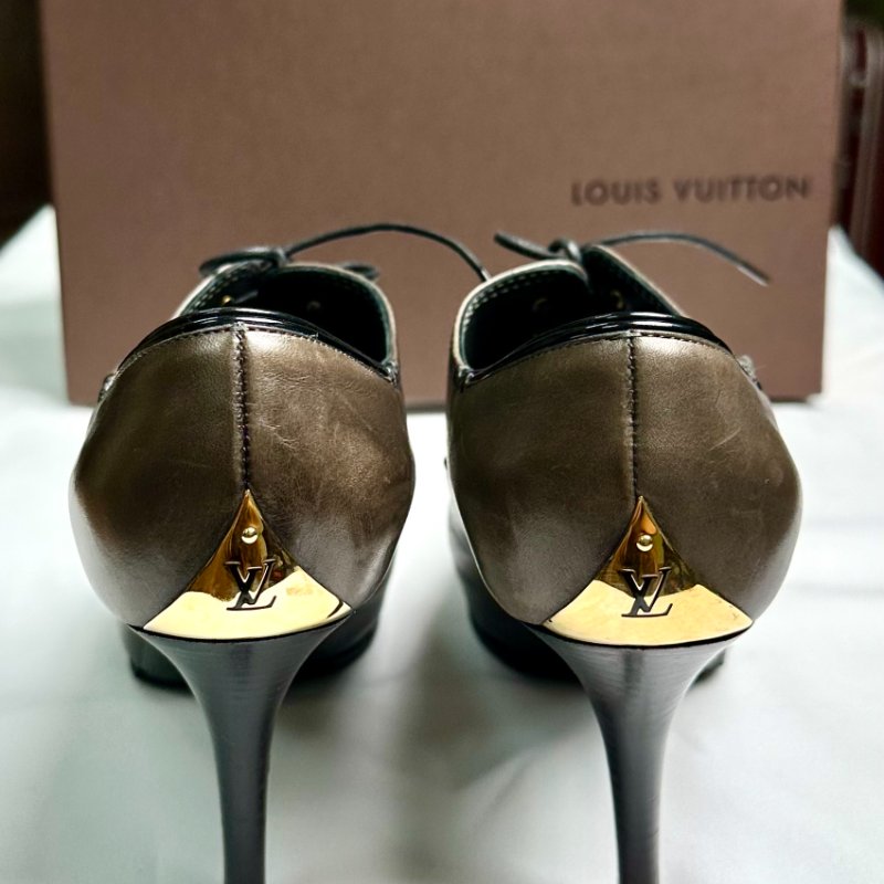 Louis Vuitton 深灰皮革淺口高跟鞋 鞋碼37.5-2