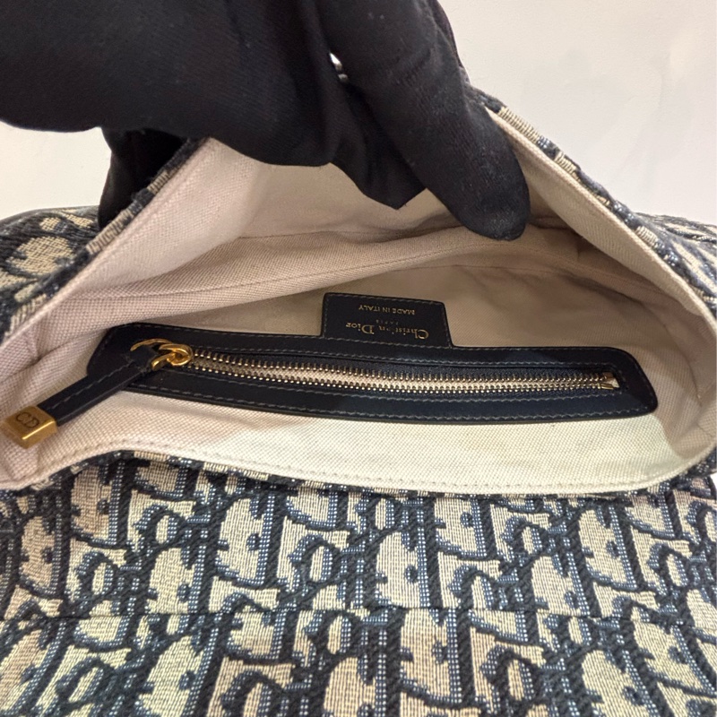 DIOR深藍色刺繡老花馬鞍包-大-7