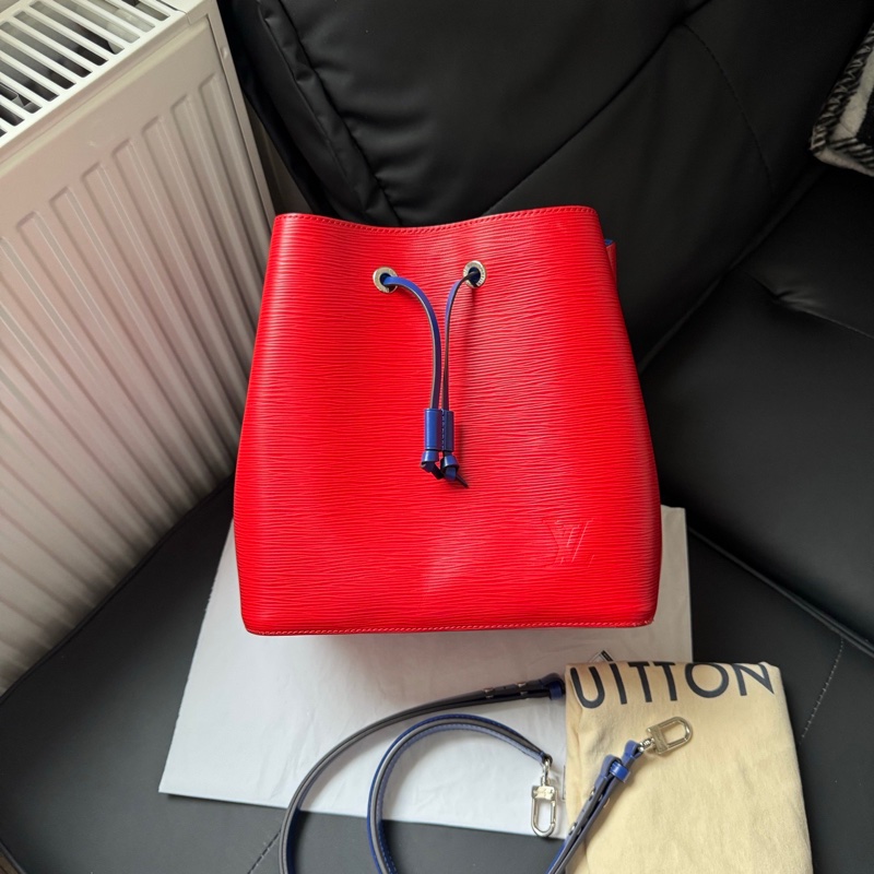 Lv 路易威登 紅色水波紋拼藍色內里 水桶包 18 年編碼+芯片共存 配件：有肩帶，塵袋-0