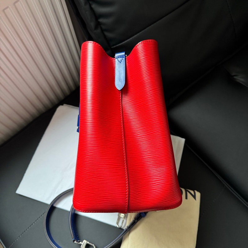 Lv 路易威登 紅色水波紋拼藍色內里 水桶包 18 年編碼+芯片共存 配件：有肩帶，塵袋-3