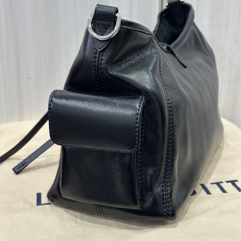 LV CARRYALL黑色銀鏈手提斜背包-2