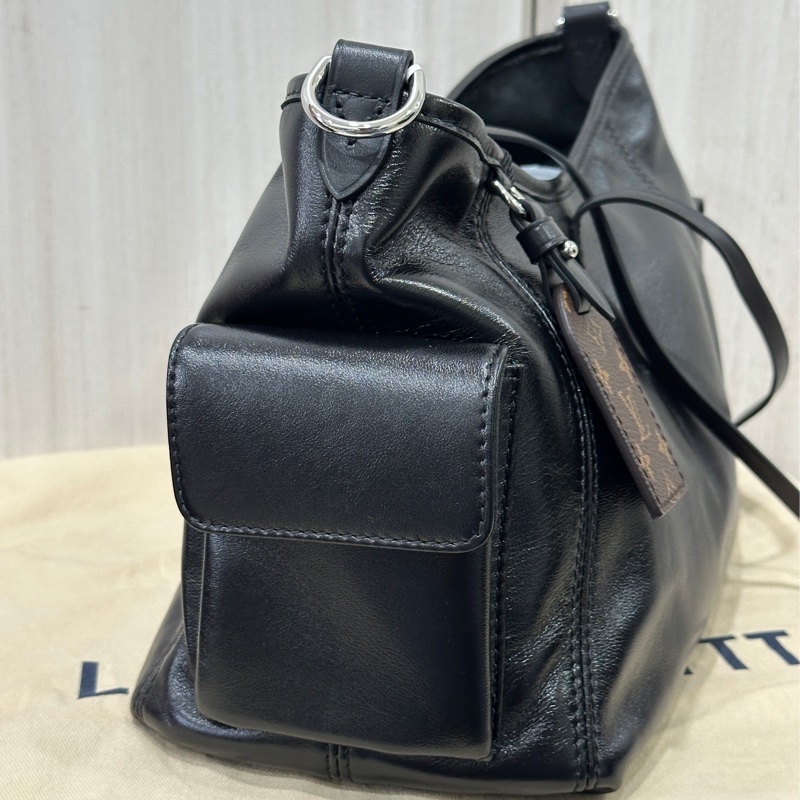 LV CARRYALL黑色銀鏈手提斜背包-3