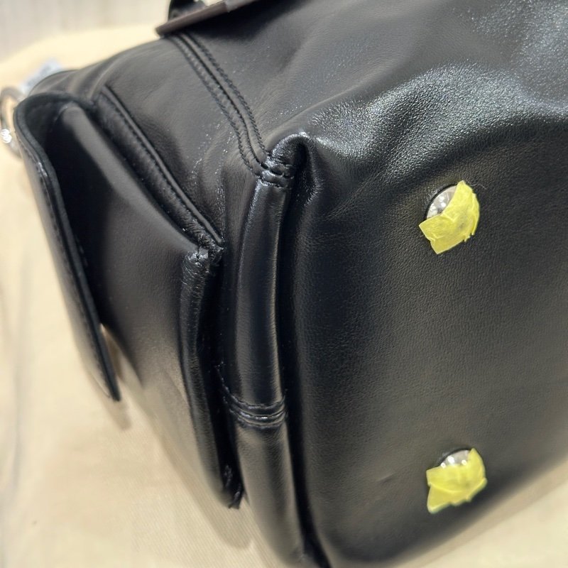 LV CARRYALL黑色銀鏈手提斜背包-7