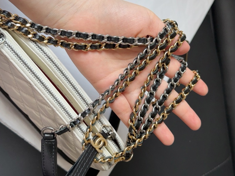 Chanel 香奈兒 18P 黑白熊拼色 mini流浪包  25開有卡-6