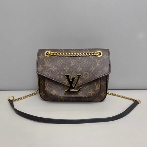 LV路易威登Passy老花郵差包