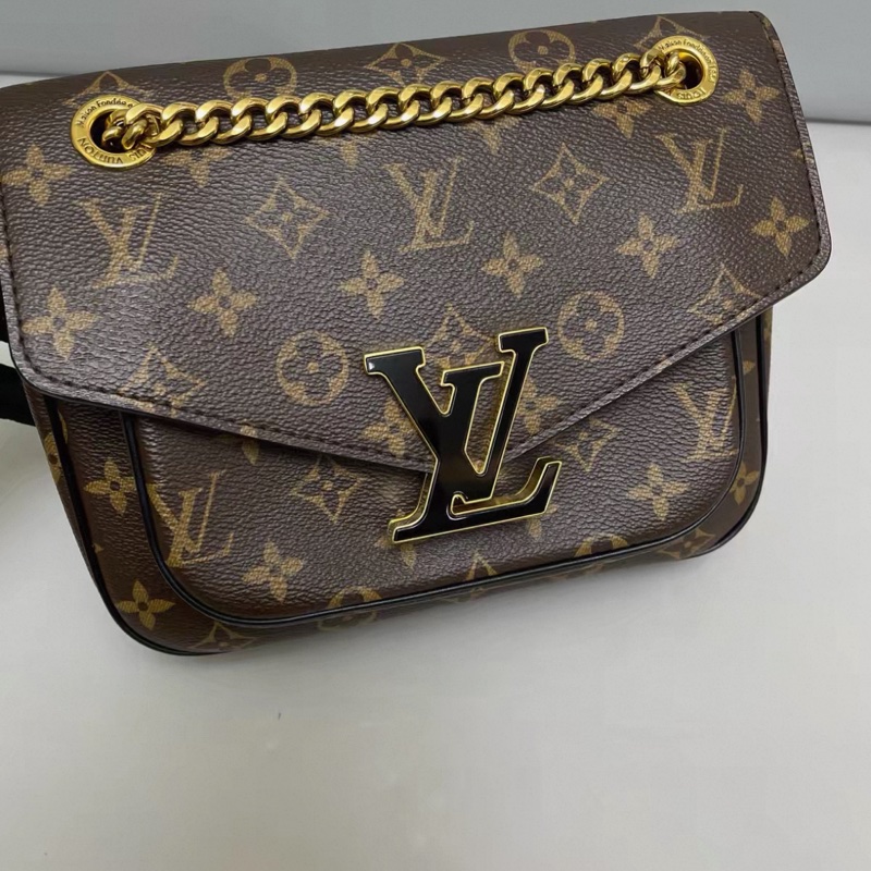 LV路易威登Passy老花郵差包-5