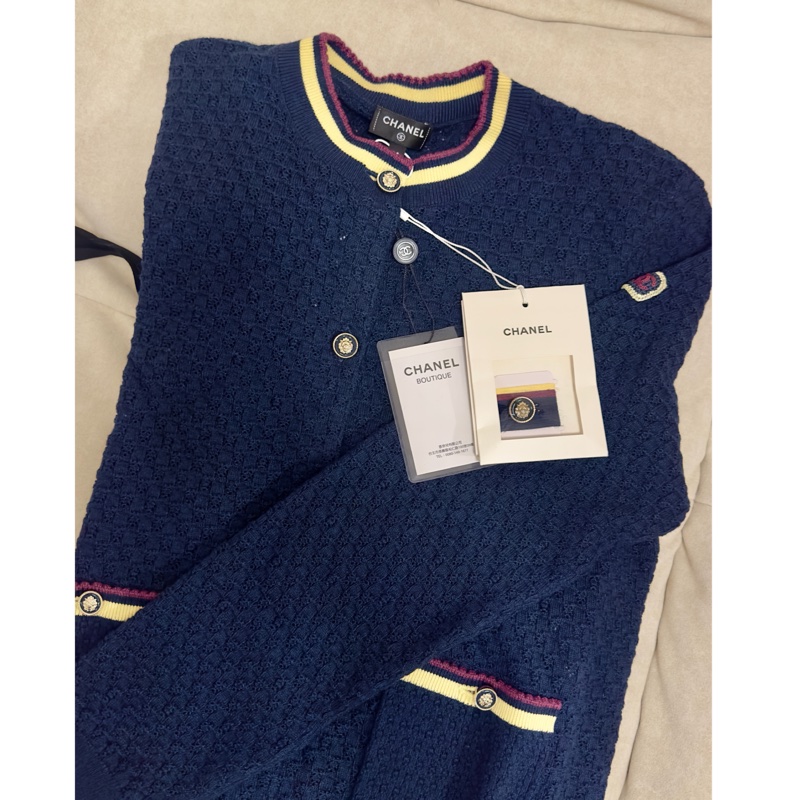 【全新現貨】CHANEL 24P 限量獅子釦海軍藍棉麻針織外套 38號-0