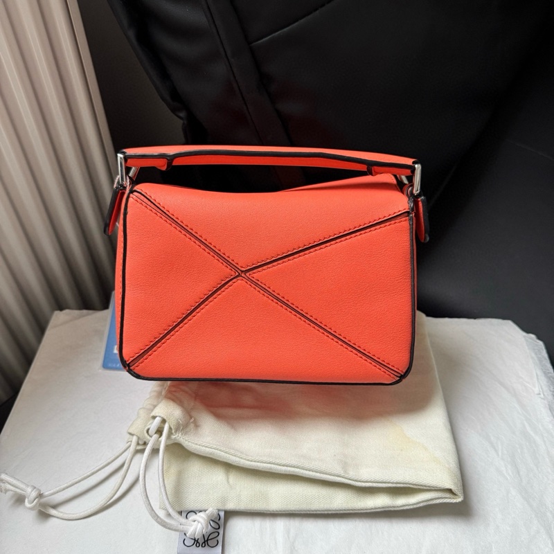 Loewe 羅意威 橙色 Puzzlemini 幾何包 19 年編碼  配件：防塵-2