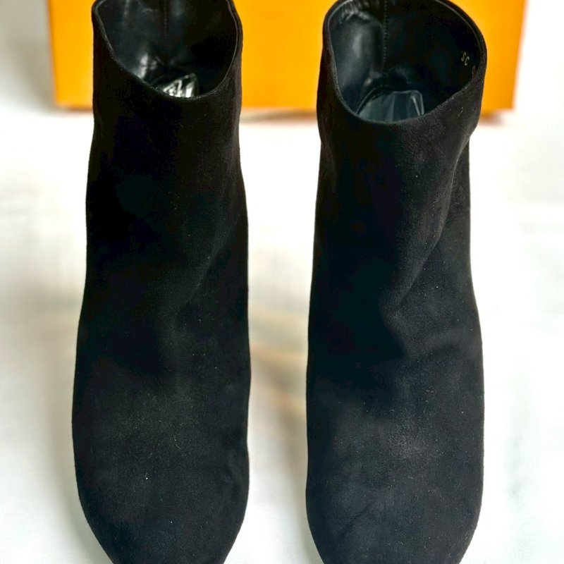 LOUIS VUITTON 黑色麂皮尖頭高跟短靴 鞋碼37.5-1