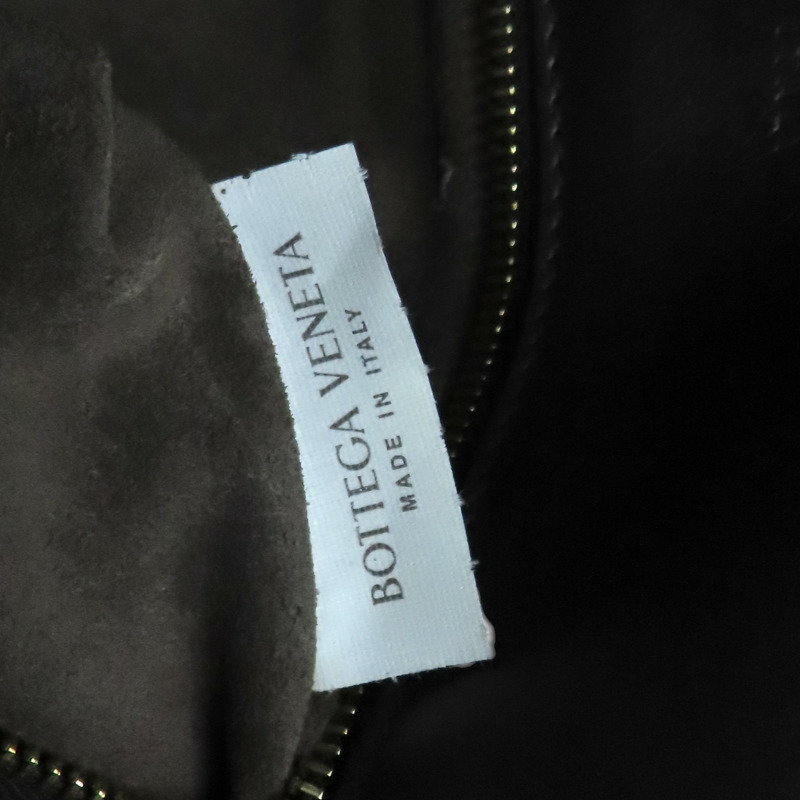 棕色 牛皮 Liberta 小號 肩背包【BOTTEGA VENETA 寶緹嘉】 806030-8