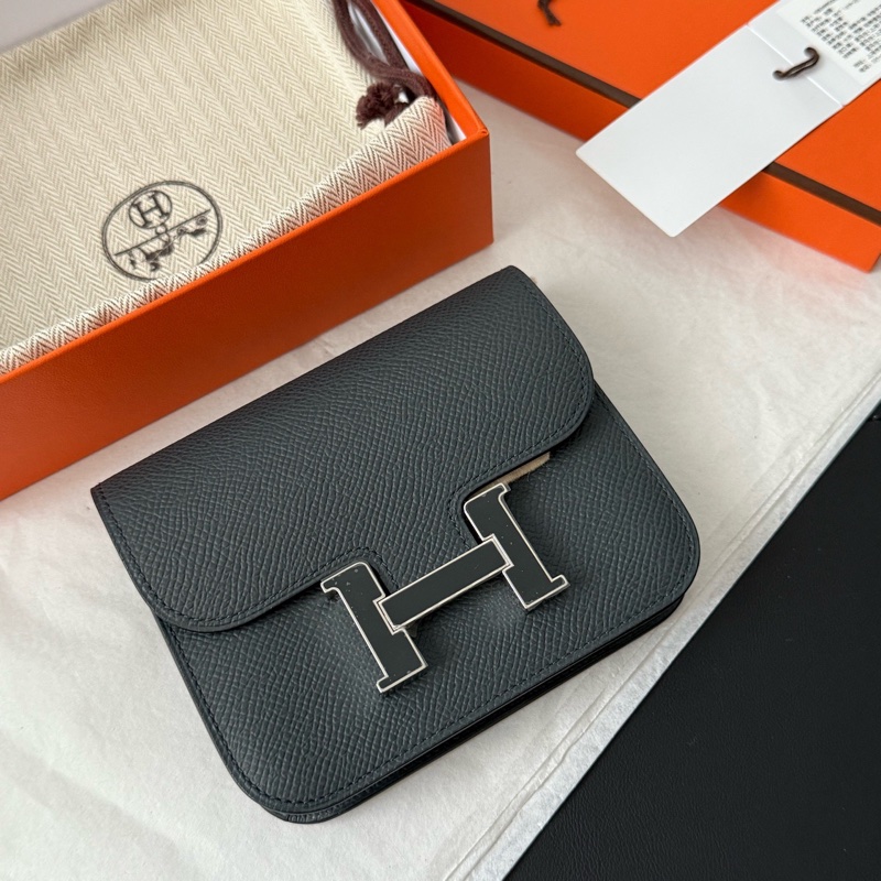 閒置新，未使用 hermes愛馬仕康康 琺瑯扣slim  E皮 W刻 24年霧灰色最新琺瑯扣-1