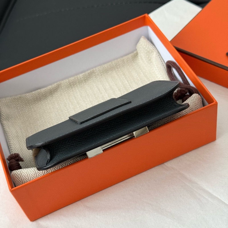 閒置新，未使用 hermes愛馬仕康康 琺瑯扣slim  E皮 W刻 24年霧灰色最新琺瑯扣-5