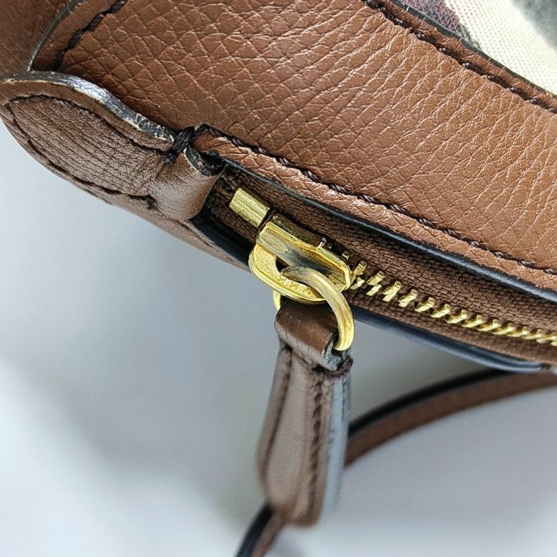 BURBERRY Milverton卡其色帆布單肩包手提包斜挎包金色五金可拆卸肩帶-11