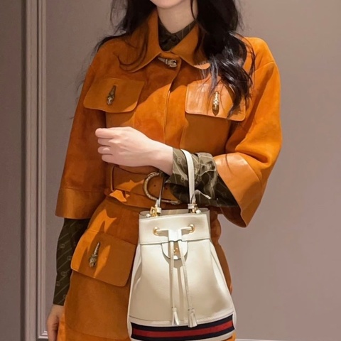 GUCCI白色拼條紋金扣抽繩水桶包20*25*9.5 98新配件塵袋