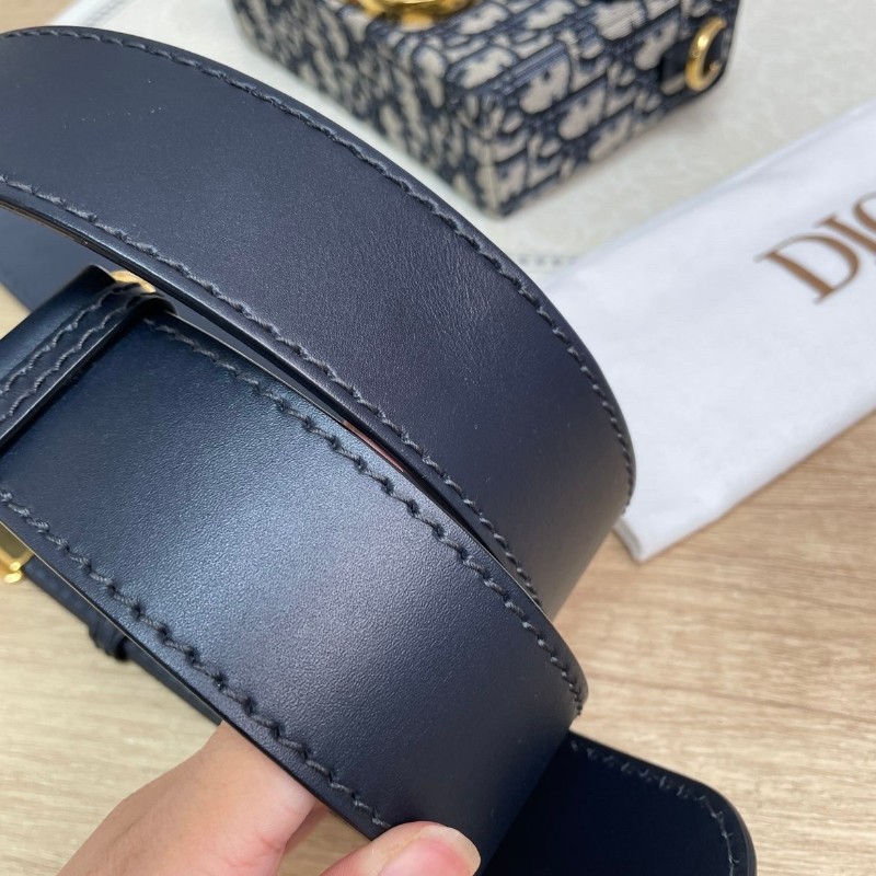 【 DIOR迪奧 30 Montaigne蒙田系列 Oblique刺繡老花滿印寬肩帶翻蓋 皮革 小方包手提單肩斜挎包 女款 牛仔藍色】-25