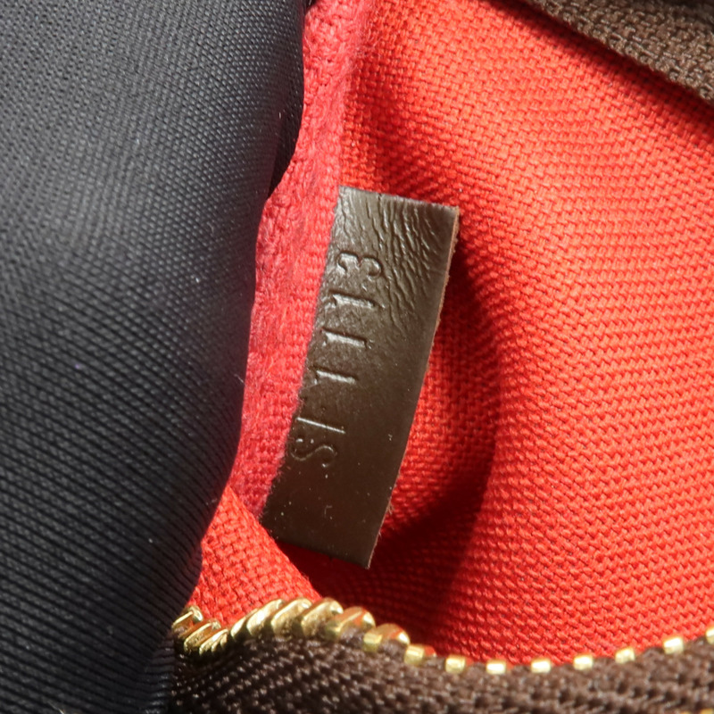 LOUIS VUITTON Damier Mini Pochette Accessoires金扣手挽袋-12