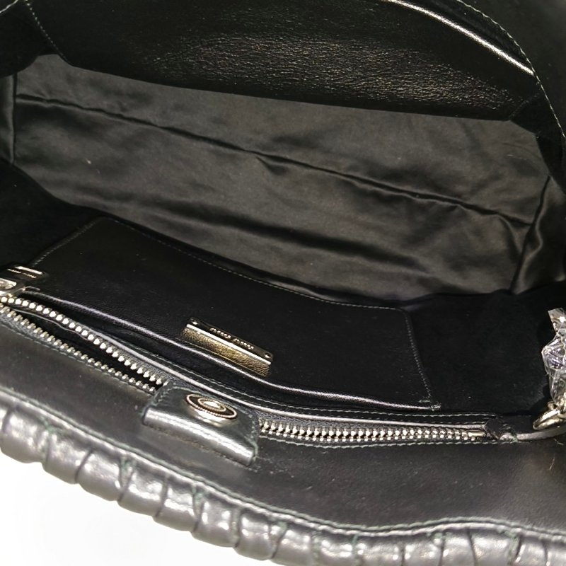 Miu Miu黑色羊皮單肩包銀色五金可拆卸肩帶-6