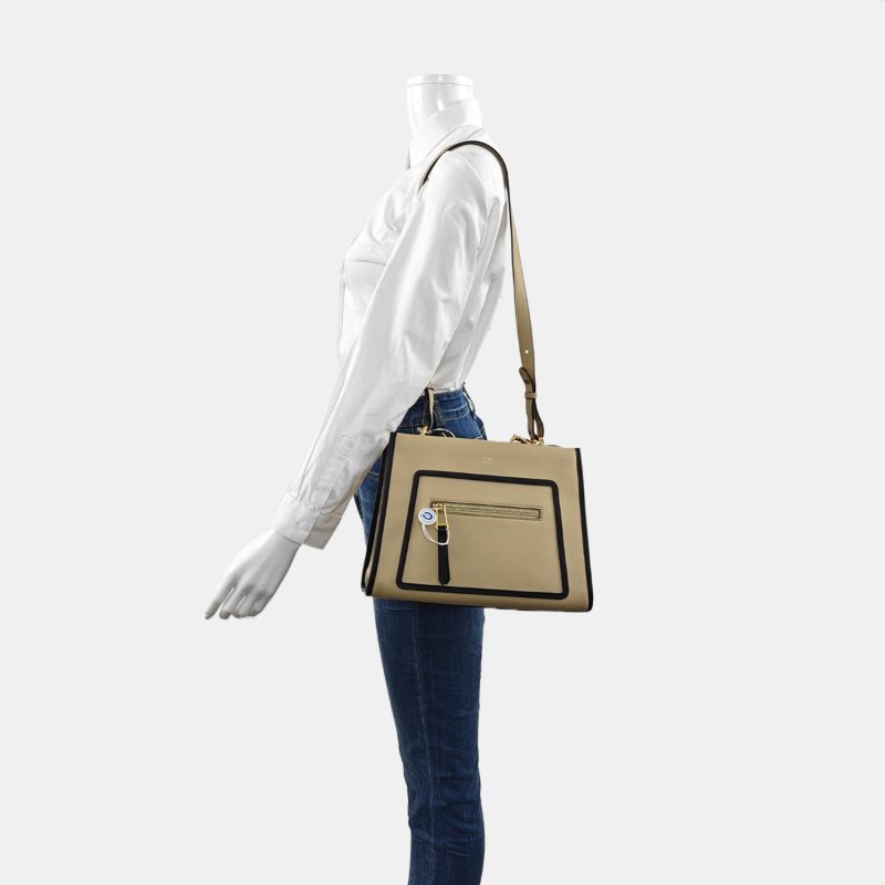 FENDI Runaway卡其色牛皮單肩包手提包斜挎包金色銀色五金2條可拆卸肩帶-1