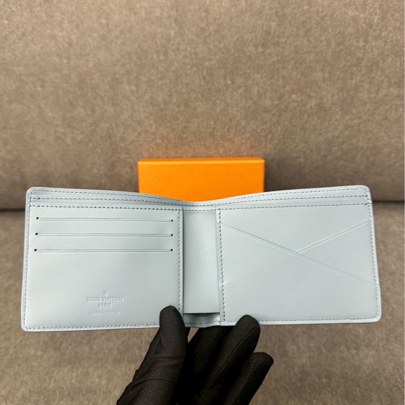 LV水藍限定短夾-3