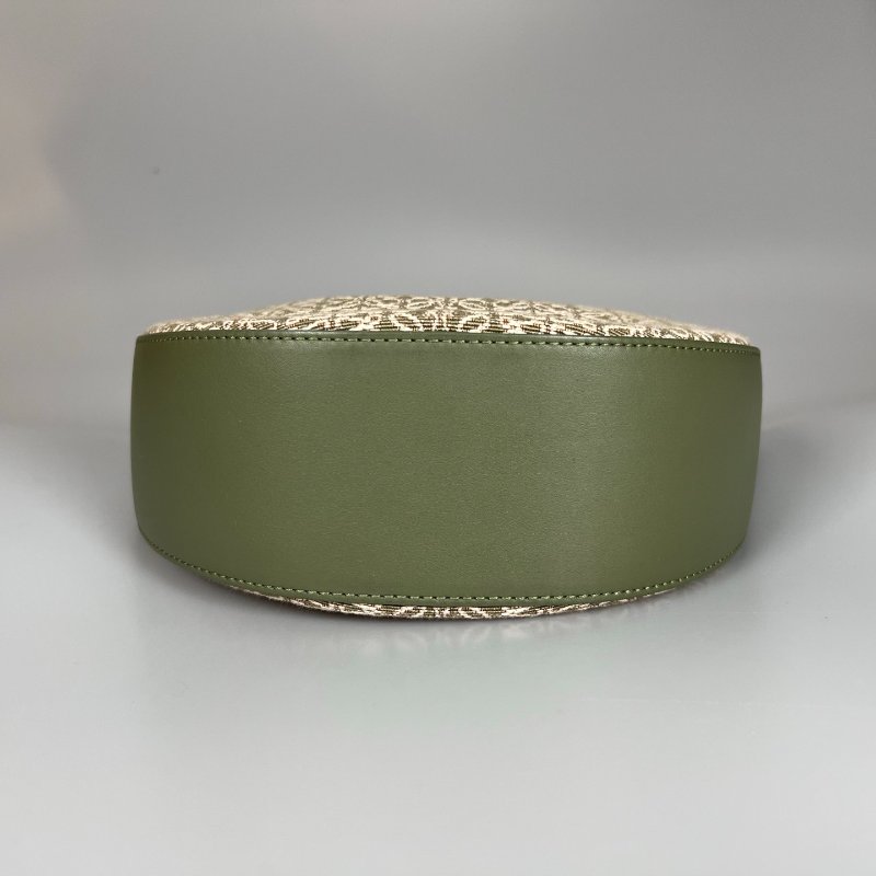 LOEWE  牛油果綠帆布 LUNA包 小號-4