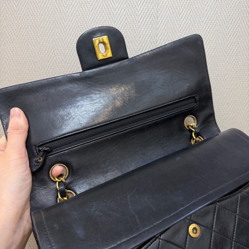 Chanel 黑羊皮金釦Coco25-13