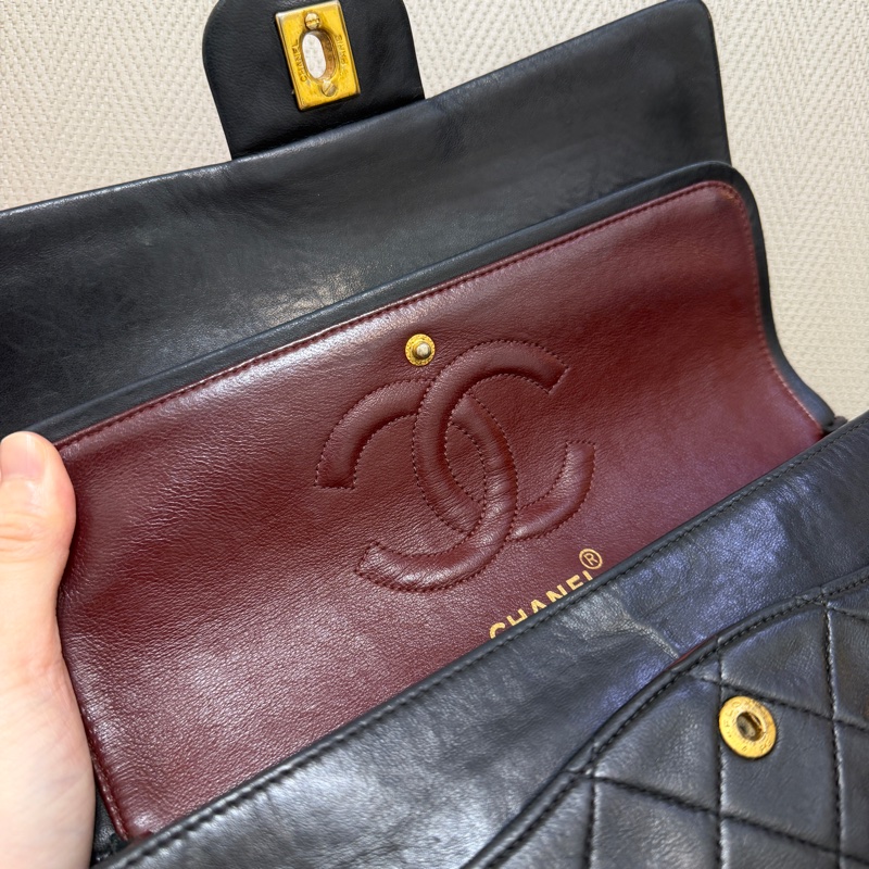 Chanel 黑羊皮金釦Coco25-16