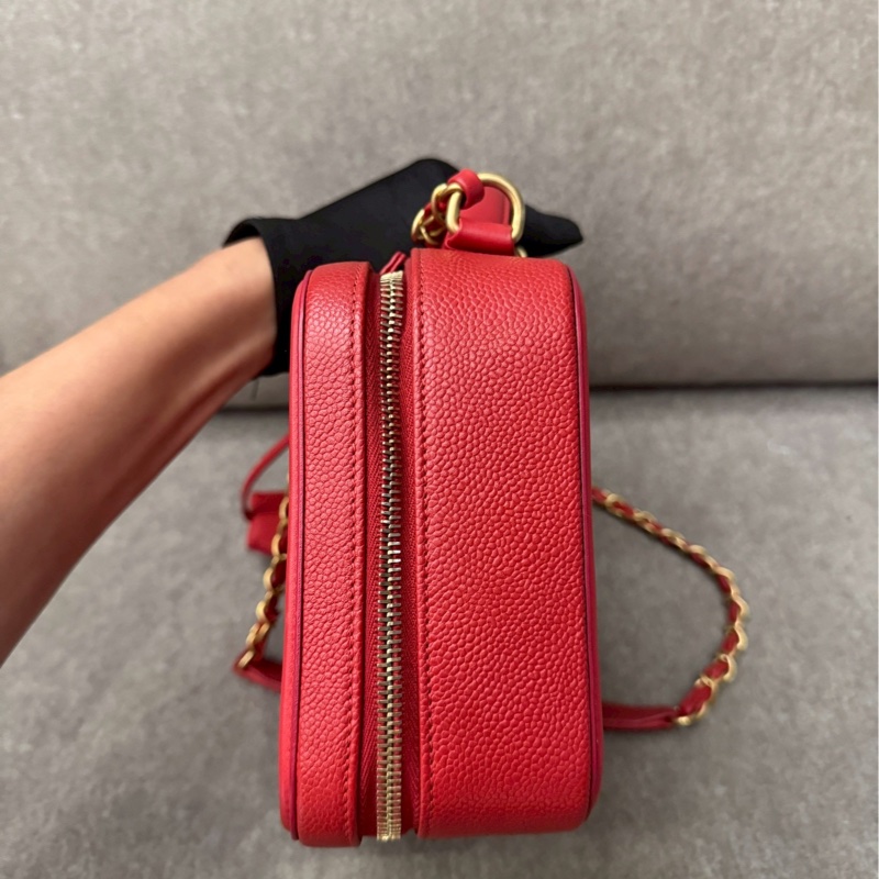 香奈兒紅色荔枝皮相機包-3