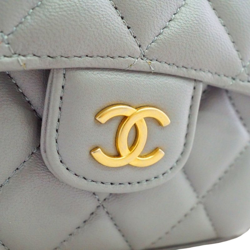 CHANEL 香奈兒 灰色迷你金扣手抦斜背包 晶片款-15