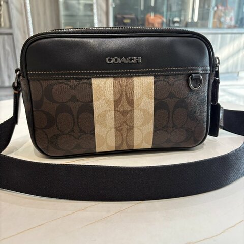 *SHIHNA名牌精品* COACH GRAHAM LOGO印花雙層斜背相機包