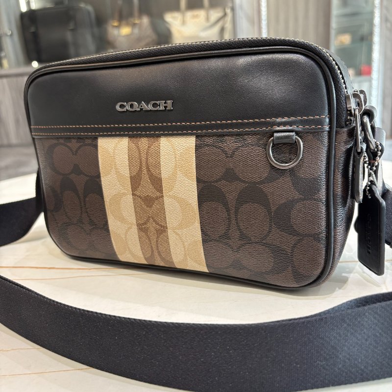 *SHIHNA名牌精品* COACH GRAHAM LOGO印花雙層斜背相機包-1