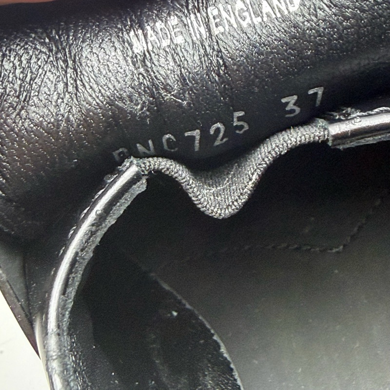 閒置新，未使用prada普拉達 樂福鞋/ 附件，無，裸鞋-6