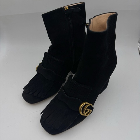 閒置新 未使用 gucci古馳流蘇短靴/無附件 ，裸鞋