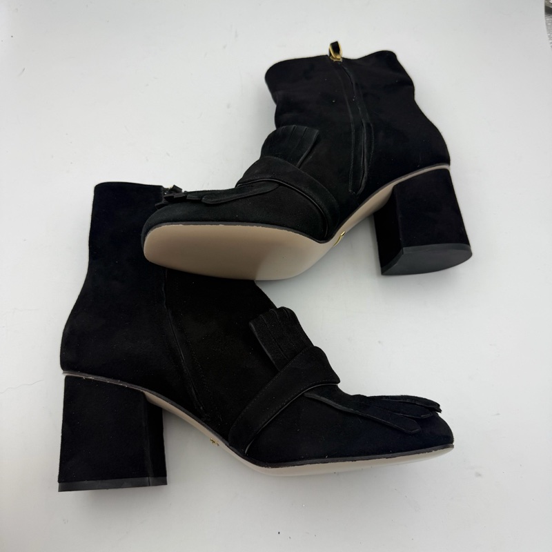 閒置新 未使用 gucci古馳流蘇短靴/無附件 ，裸鞋-2